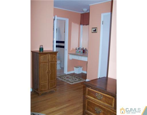 30 Taylor Road Princeton, NJ 08540 - Photo 8 of 9 Gallery Image 8