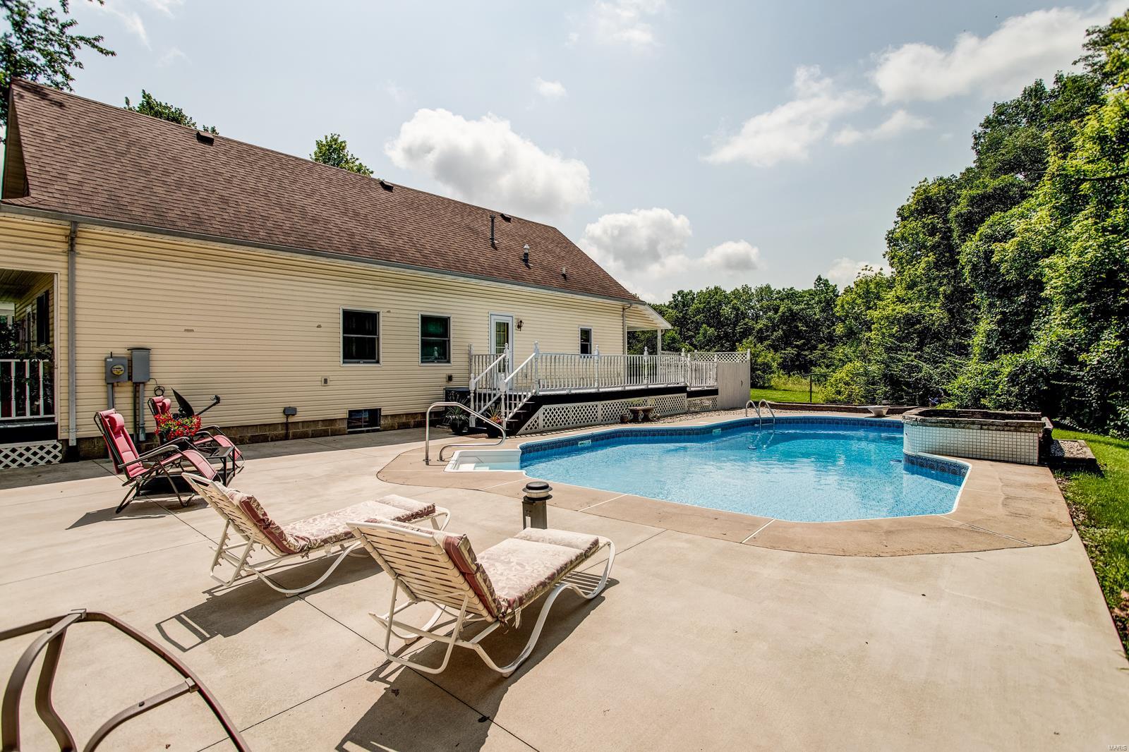 18857 Powerline Road Grafton, IL 62037 - Photo 16 of 75