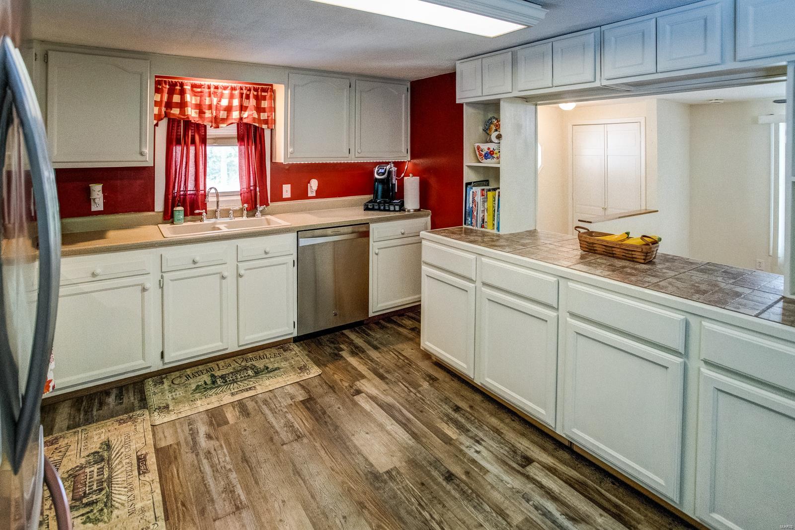 18857 Powerline Road Grafton, IL 62037 - Photo 34 of 75