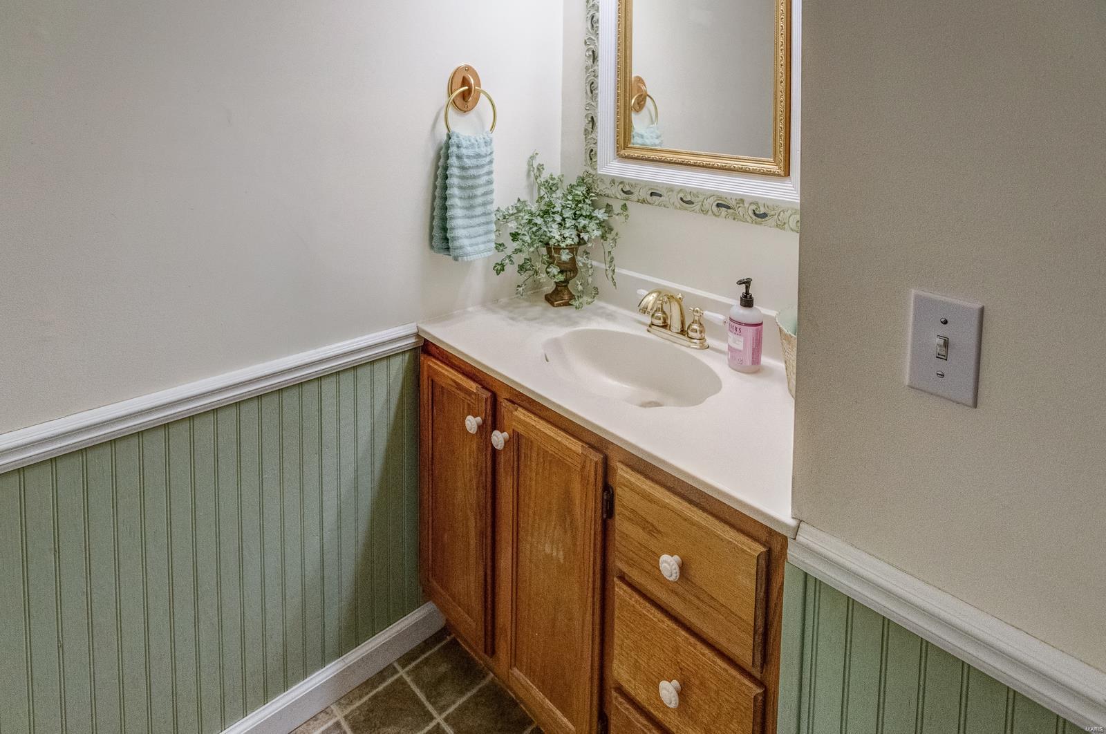18857 Powerline Road Grafton, IL 62037 - Photo 54 of 75