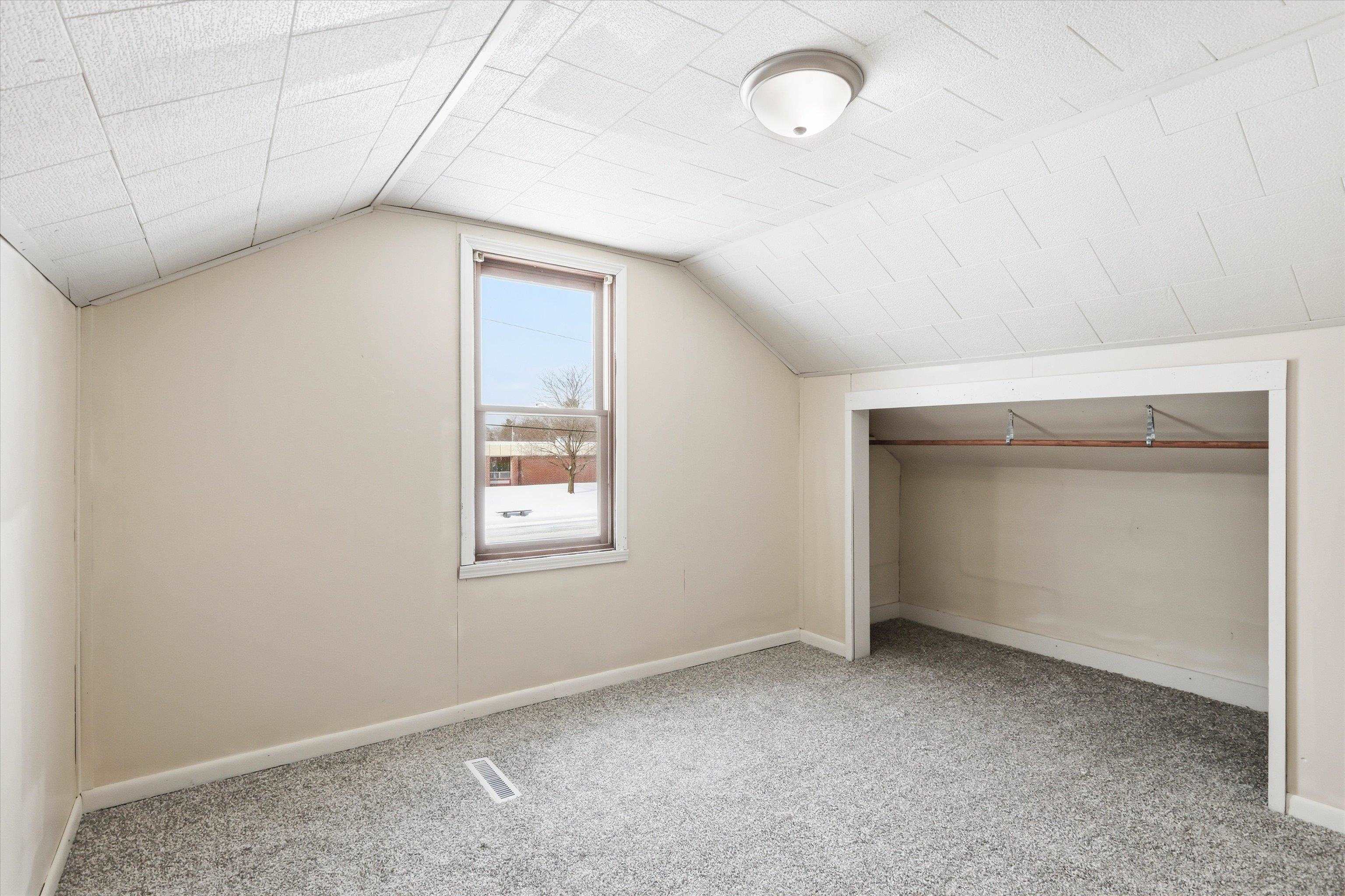 712 Louisa Street Crivitz, WI 54114 - Photo 14 of 22