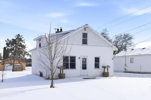 $129,900 | 712 Louisa Street, Crivitz, WI 54114
