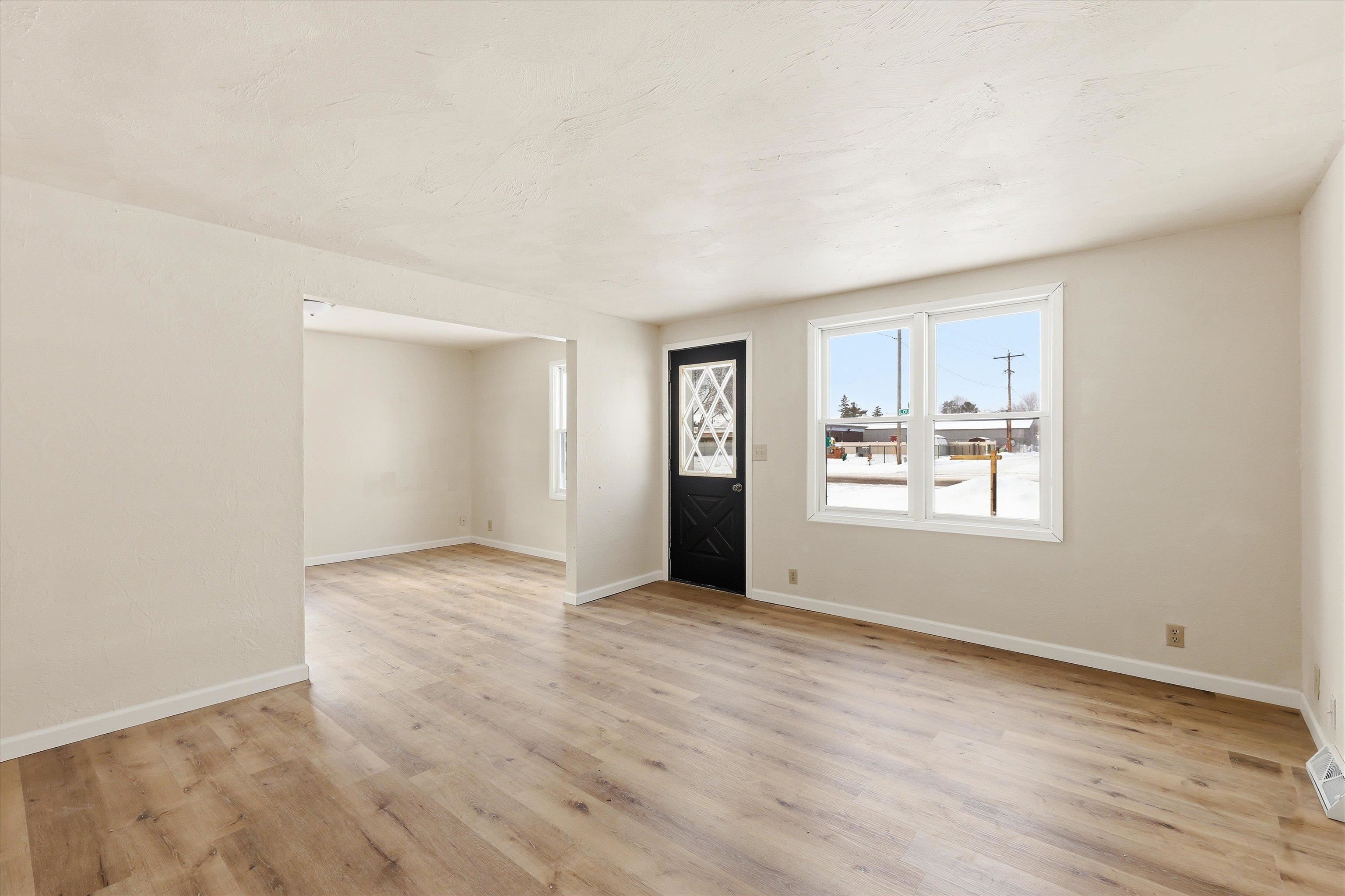 712 Louisa Street Crivitz, WI 54114 - Photo 9 of 22