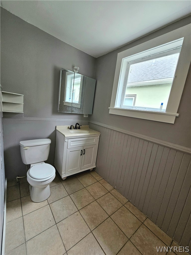 102 17th Street Buffalo, NY 14213 - Photo 8 of 10