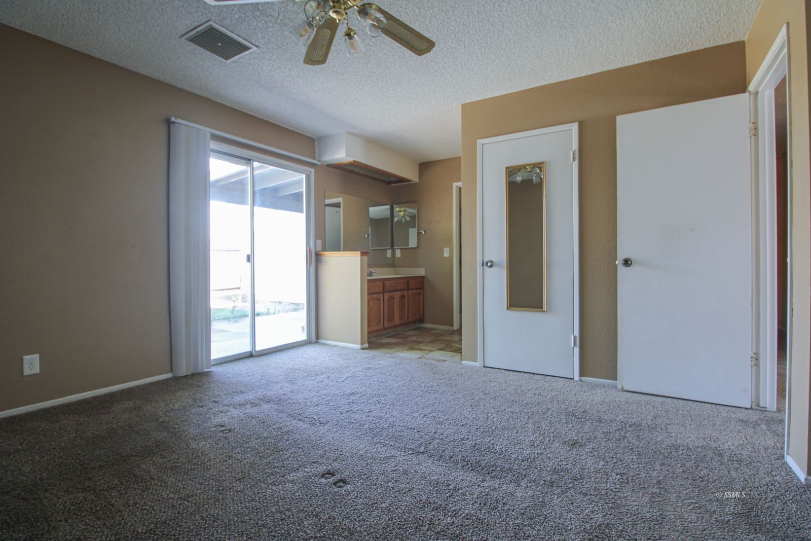 925 West Tamarisk Avenue Ridgecrest, CA 93555 - Photo 24 of 37