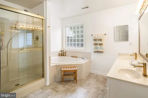 $499,900 | 2203 Lakeview Parkway, Locust Grove, VA 22508