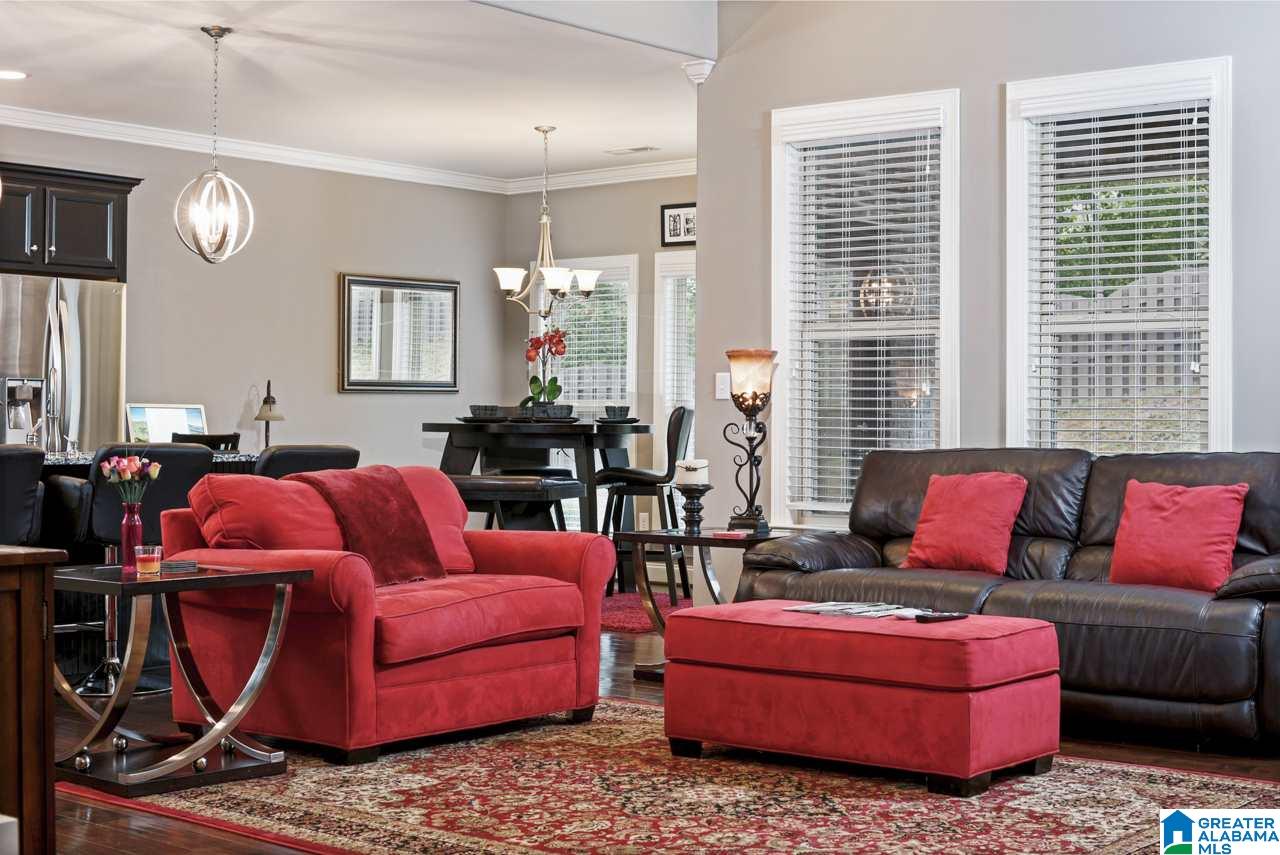 311 Dunrobin Circle Pelham, AL 35124 - Photo 3 of 50