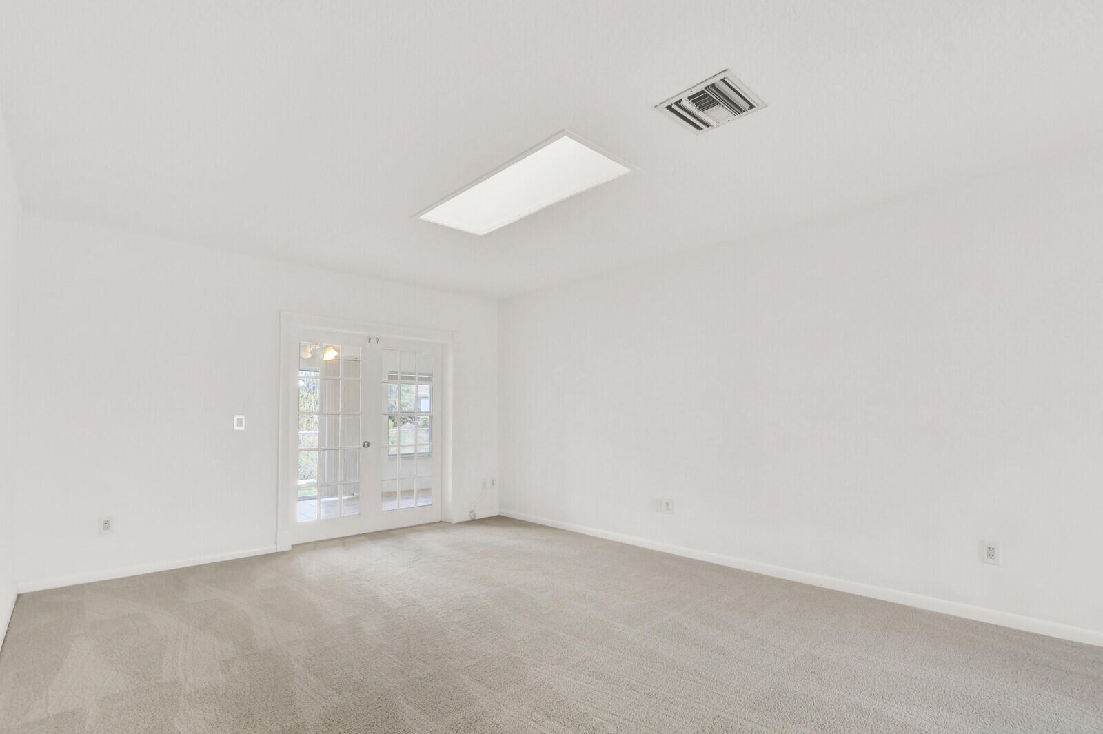 22600 Southwest 65th Way Boca Raton, FL 33428 - Photo 12 of 46 a view of an empty room