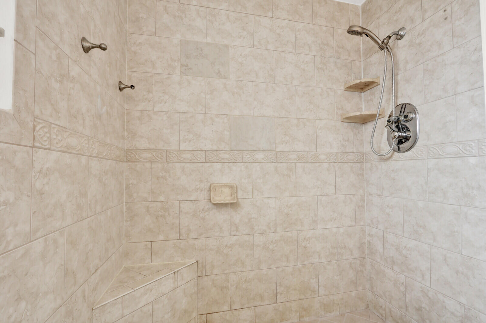 22600 Southwest 65th Way Boca Raton, FL 33428 - Photo 27 of 46 a bathroom with a shower