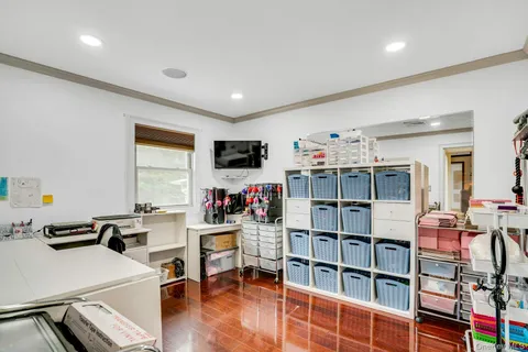 $1,799,000 | 41 Hearthstone Drive, Dix Hills, NY 11746