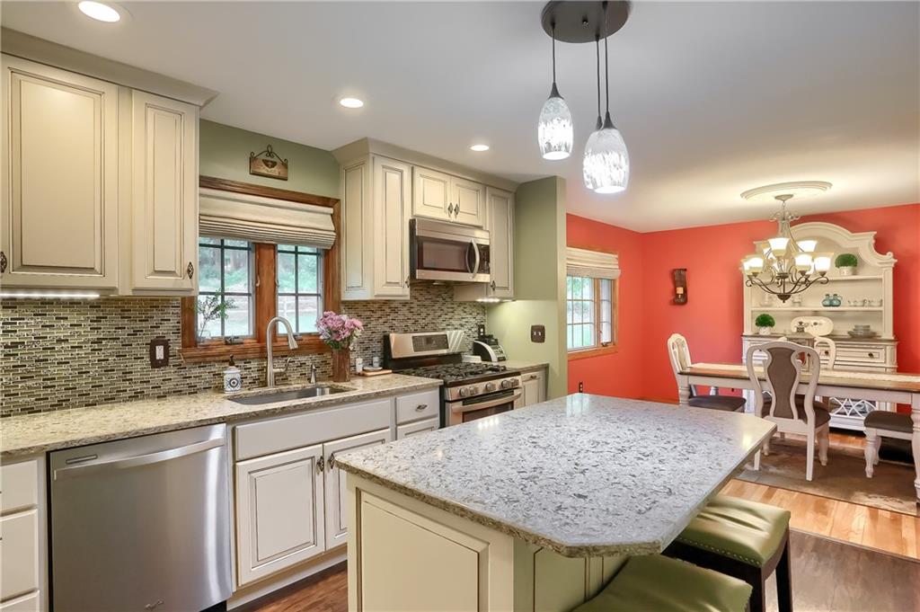 517 Perrymont Road Pittsburgh, PA 15237 - Photo 14 of 25 Gallery Image 14