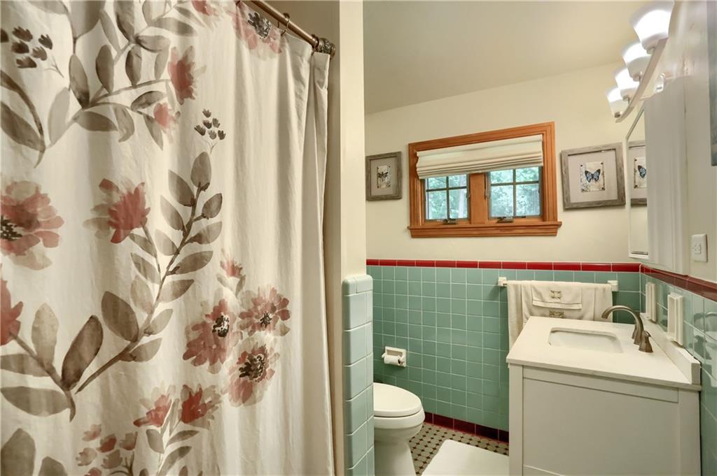 517 Perrymont Road Pittsburgh, PA 15237 - Photo 17 of 25 Gallery Image 17