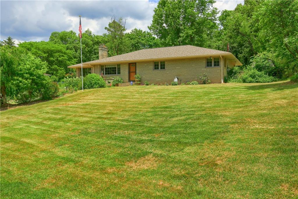 517 Perrymont Road Pittsburgh, PA 15237 - Photo 3 of 25 Gallery Image 3