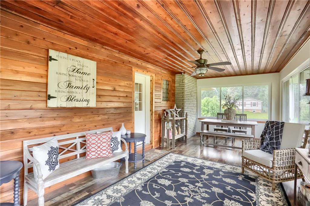 517 Perrymont Road Pittsburgh, PA 15237 - Photo 9 of 25 Gallery Image 9