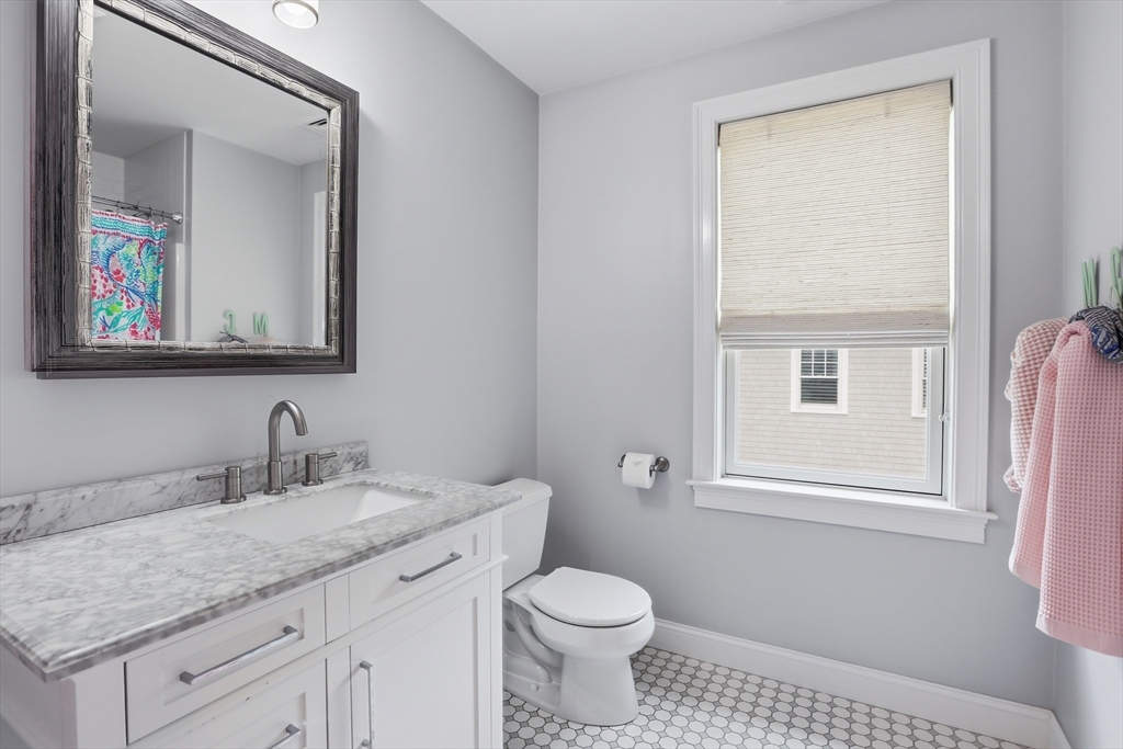 7 Howe Street Hingham, MA 02043 - Photo 25 of 41