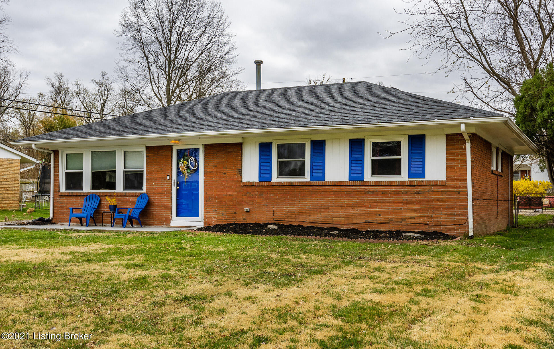 1802 Millgate Road Louisville, KY 40223 - Photo 3 of 39 1802-Millgate-Rd-20210331-002