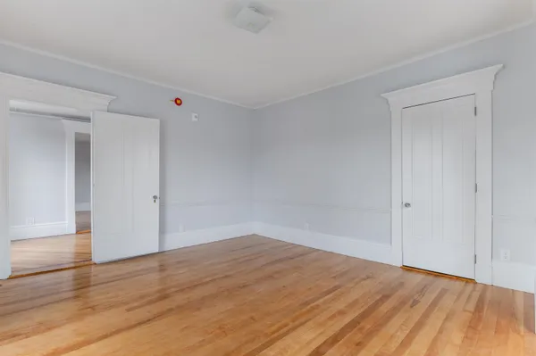 $1,850 | 109 Pleasant Street, Unit 203, Claremont, NH 03743