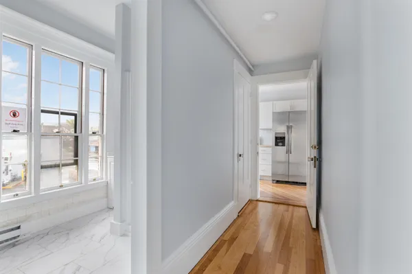 $1,850 | 109 Pleasant Street, Unit 203, Claremont, NH 03743