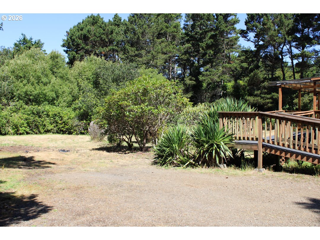 4789 Rhododendron Loop Florence, OR 97439 - Photo 3 of 43