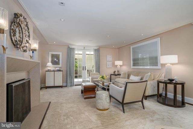 $3,550,000 | 1 Greentree Court, Bethesda, MD 20817