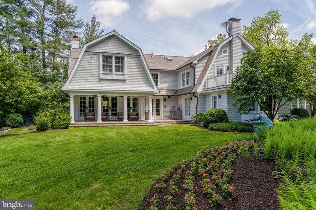 $3,550,000 | 1 Greentree Court, Bethesda, MD 20817