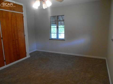 2020 Miller Road Flint, MI 48503 - Photo 59 of 75 20423728-63.JPG