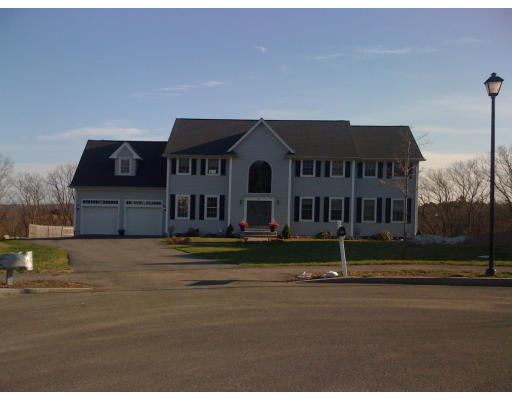 26 Upland Road Wakefield, MA 01880 - Photo 1 of 1 Gallery Image 1