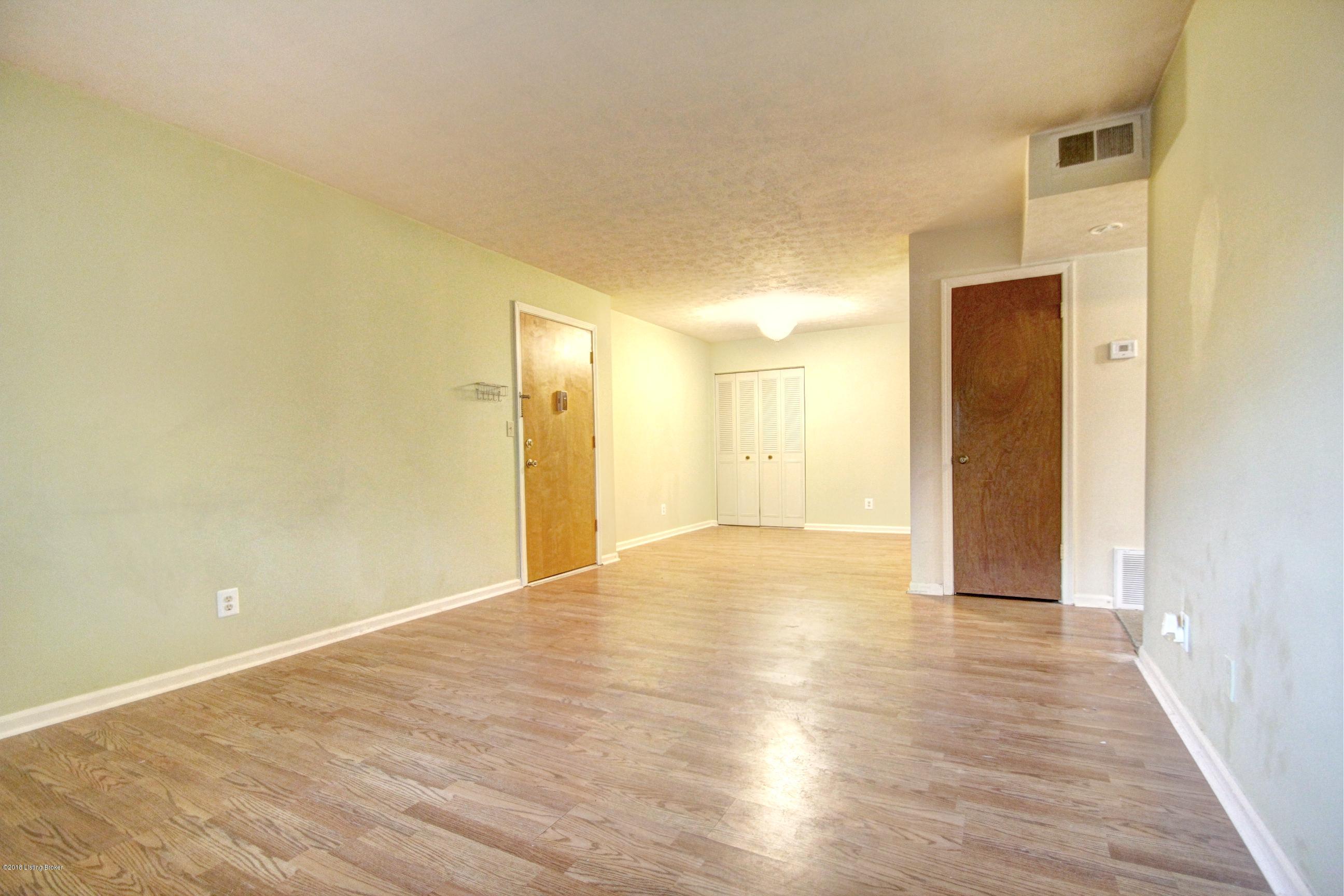 4028 Poplar Level Road, Unit 2 Louisville, KY 40213 - Photo 3 of 9 4028 Poplar Level #2