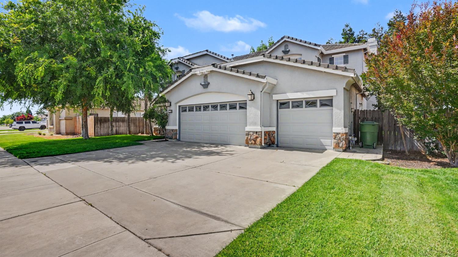 379 John Kamps Way Ripon, CA 95366 - Photo 3 of 43