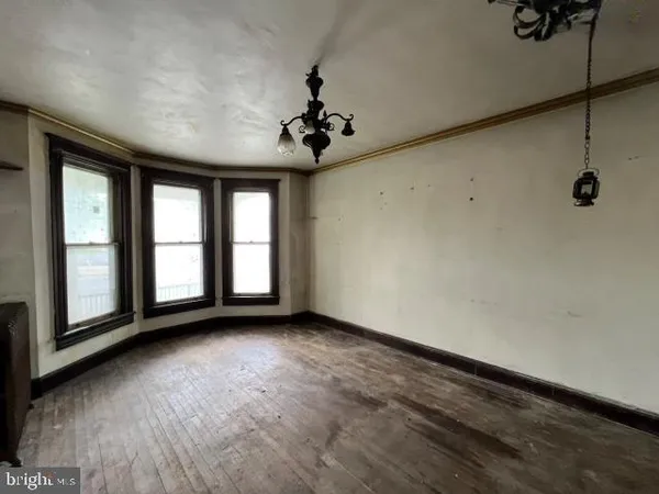 $269,900 | 127 West Main Street, Westminster, MD 21157