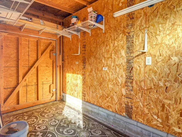 a view of a back yard of the house