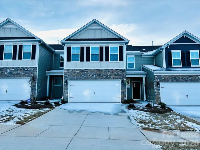 $2,295 | 4158 Steel Way, Sherrills Ford, NC 28673