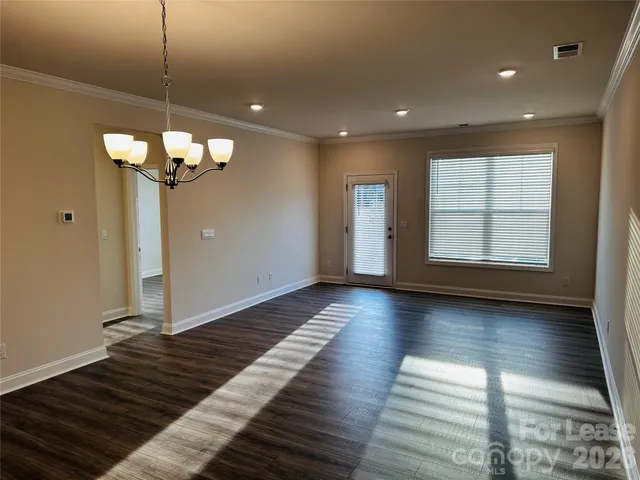 $2,295 | 4158 Steel Way, Sherrills Ford, NC 28673