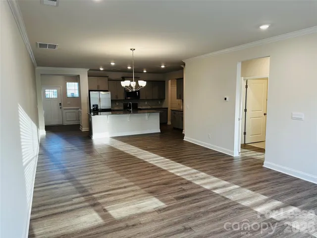 $2,295 | 4158 Steel Way, Sherrills Ford, NC 28673