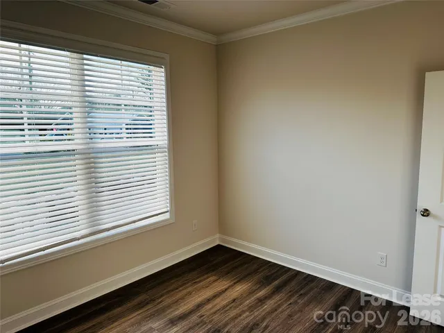 $2,295 | 4158 Steel Way, Sherrills Ford, NC 28673