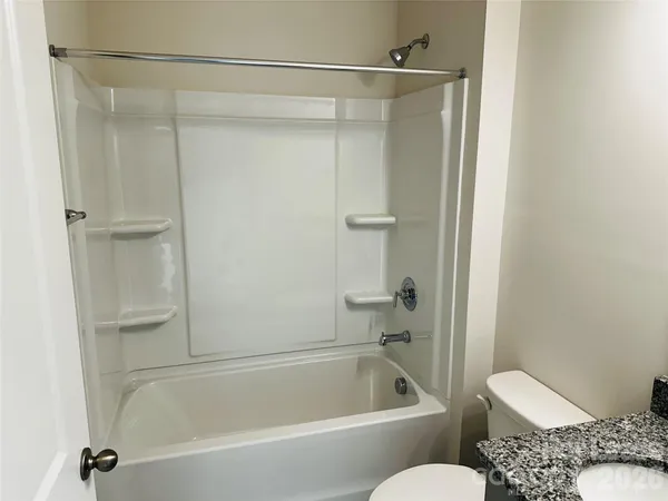 $2,195 | 4158 Steel Way, Sherrills Ford, NC 28673