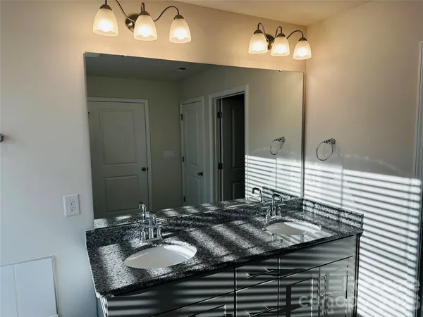 $2,195 | 4158 Steel Way, Sherrills Ford, NC 28673