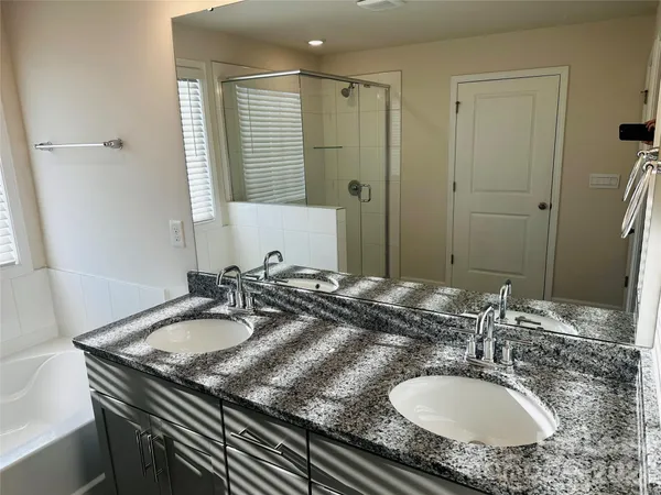 $2,195 | 4158 Steel Way, Sherrills Ford, NC 28673