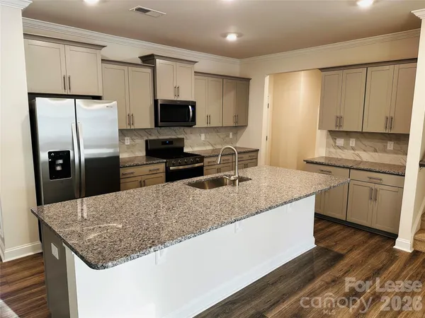 $2,195 | 4158 Steel Way, Sherrills Ford, NC 28673