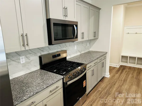 $2,195 | 4158 Steel Way, Sherrills Ford, NC 28673