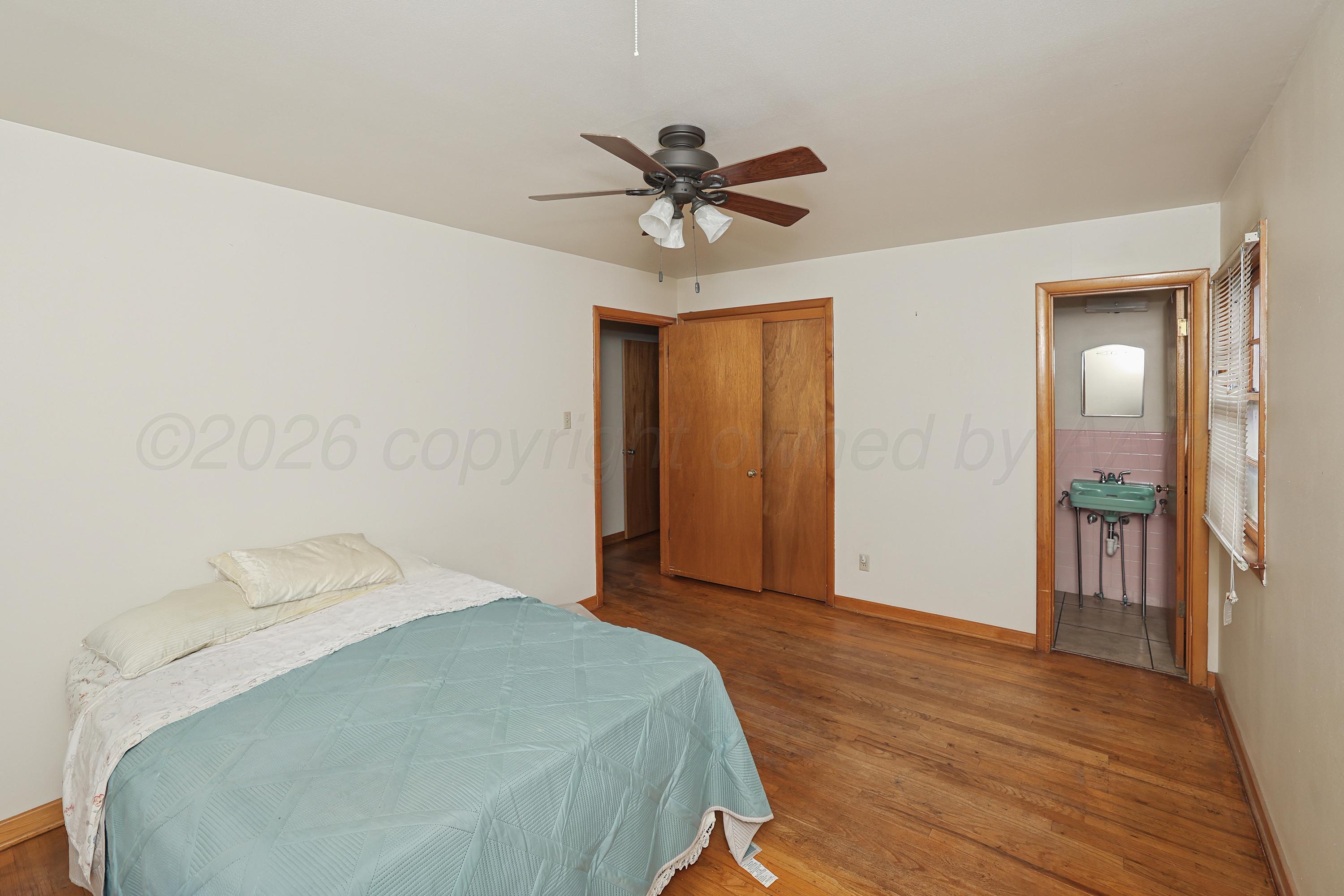1115 Smiley Street Amarillo, TX 79106 - Photo 13 of 21 13-Primary Bedroom