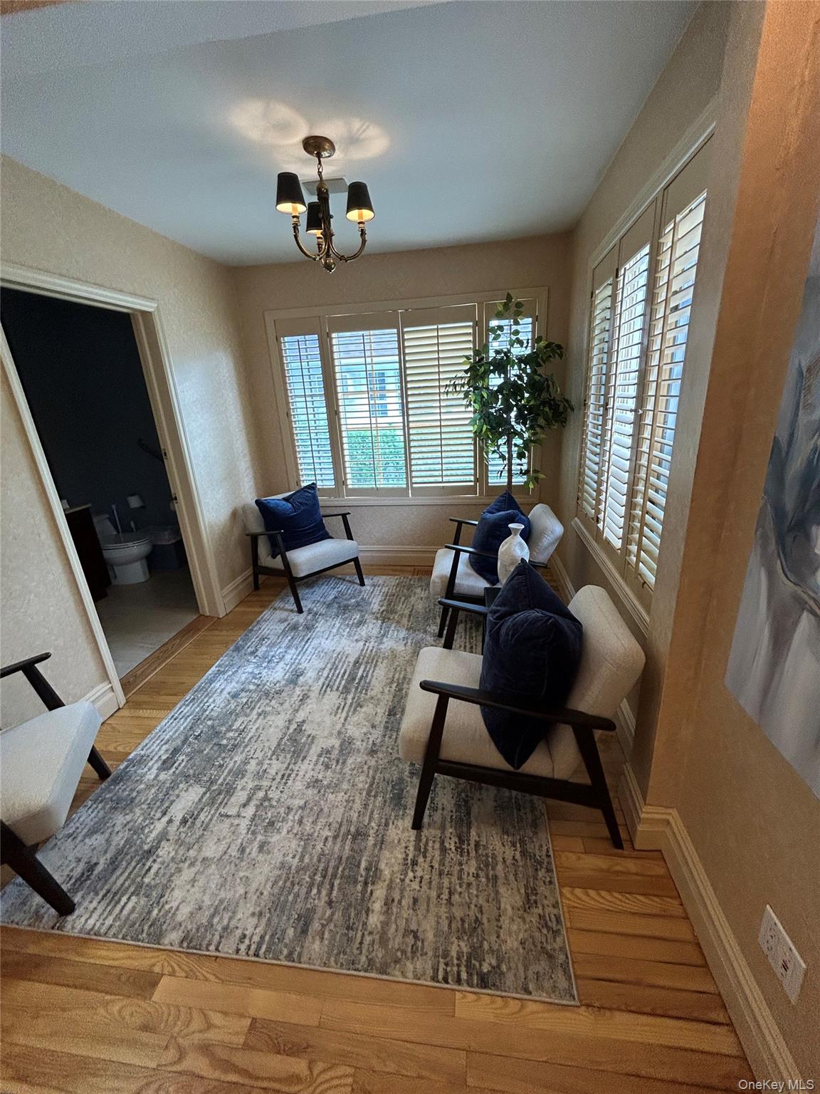 915 Palmer Road Bronxville, NY 10708 - Photo 10 of 12
