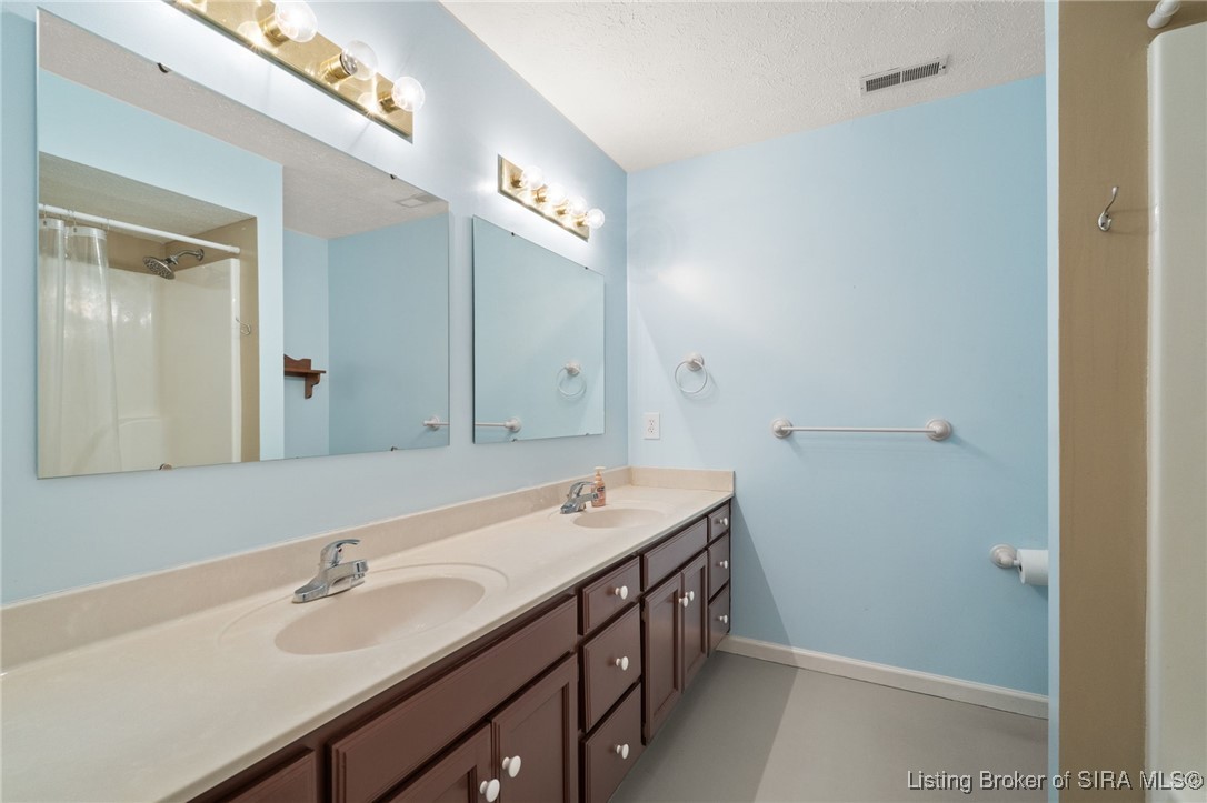 470 South Heidelberg Road Southwest Corydon, IN 47112 - Photo 13 of 92 2nd floor full bathroom with dbl vanity