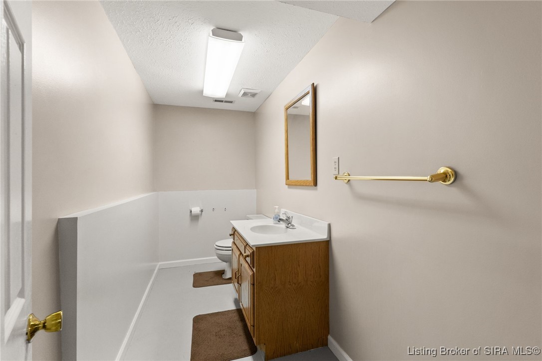 470 South Heidelberg Road Southwest Corydon, IN 47112 - Photo 15 of 92 Half bath off of lower level family room