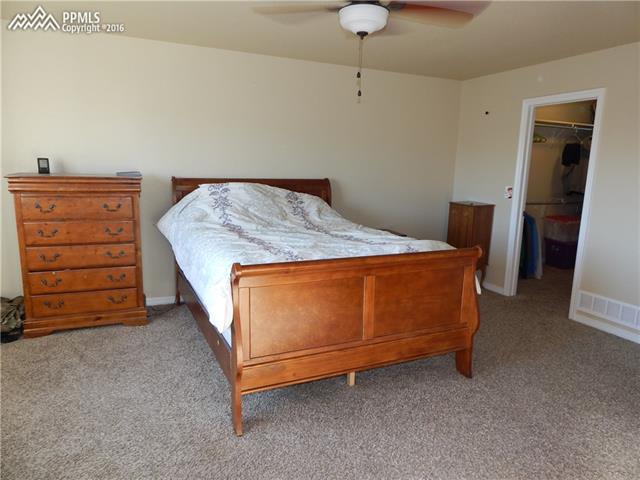 2154 Reed Grass Way Colorado Springs, CO 80915 - Photo 9 of 12 Gallery Image 9