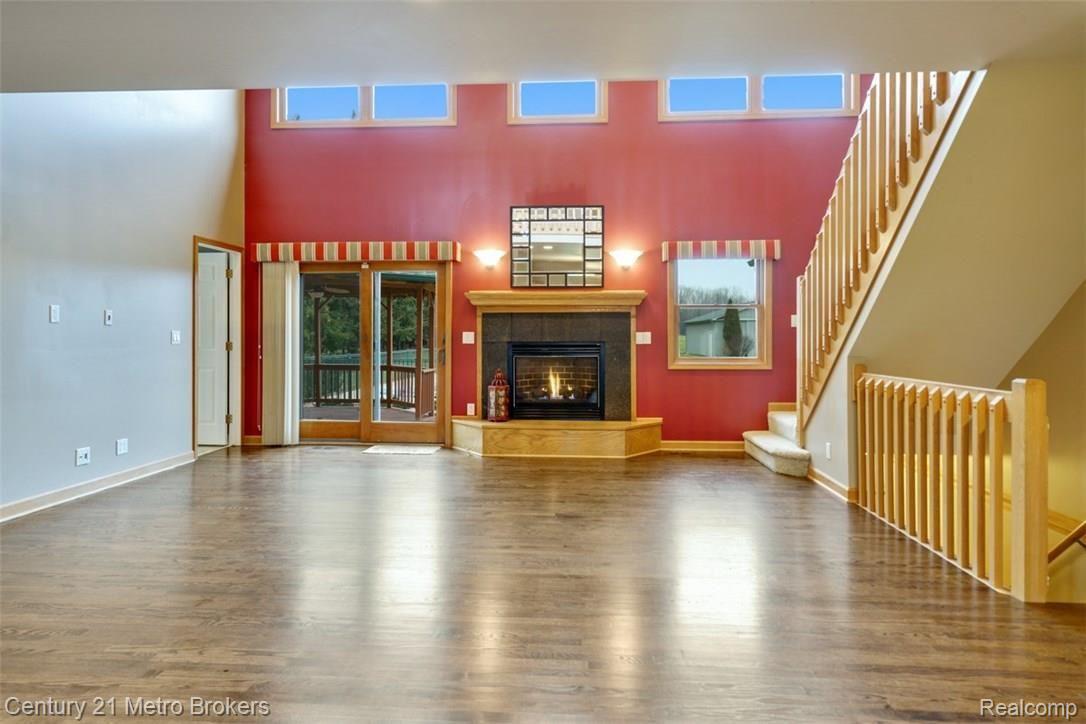 1380 Reid Road Flint, MI 48507 - Photo 16 of 53 dsc00058-dsc00060.JPG