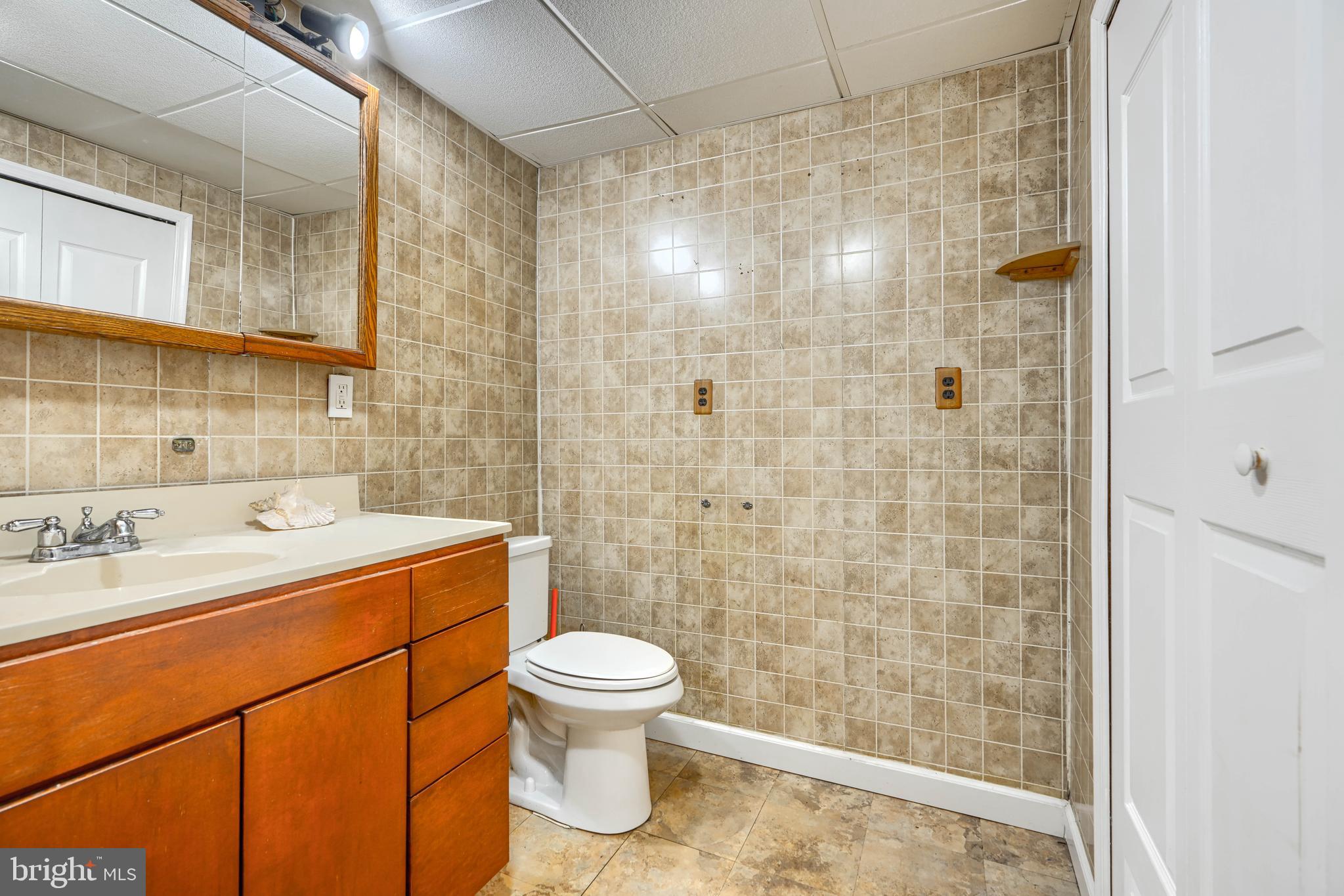 2215 Lodge Farm Road Baltimore, MD 21219 - Photo 15 of 38