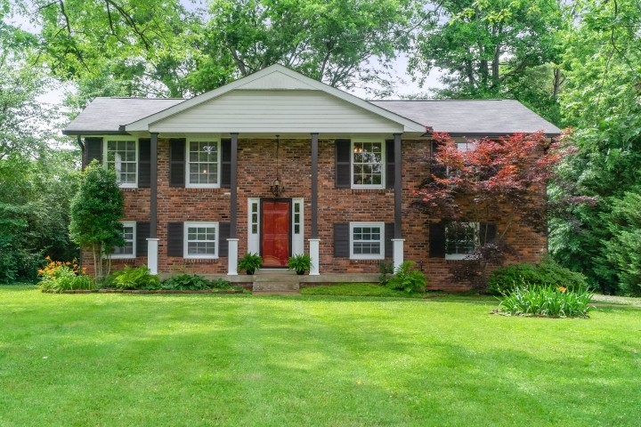 1029 Ridgecrest Drive Franklin, TN 37069 - Photo 1 of 31 Gallery Image 1