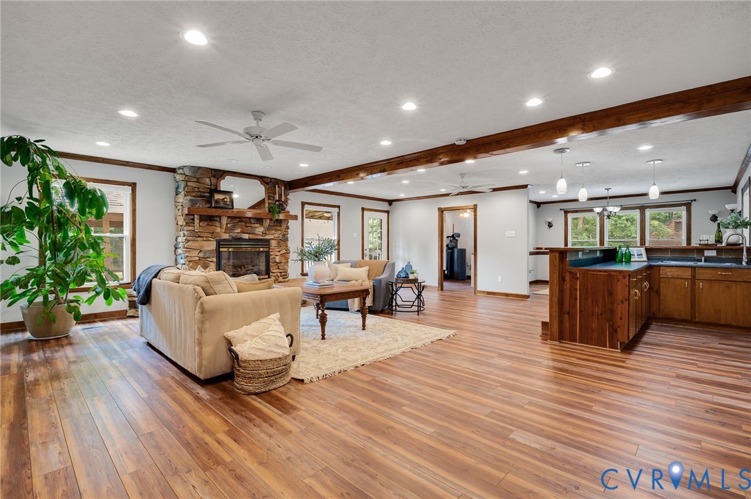 12411 Spring Run Road Chesterfield, VA 23832 - Photo 9 of 39 Gallery Image 9