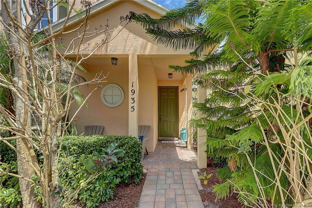 1935 Southeast Oldsmar Road Port St. Lucie, FL 34952 - Photo 4 of 42